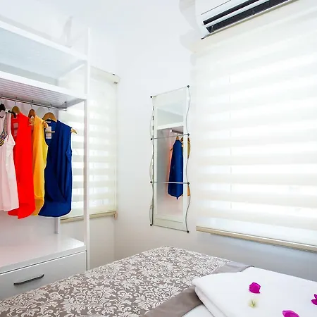 Yenier Aparthotel Kaş