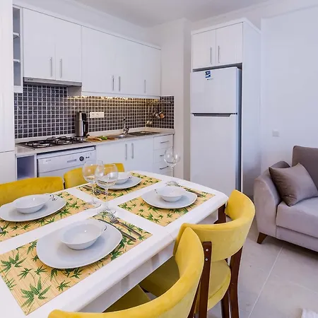 Apart Otel Yenier Kaş